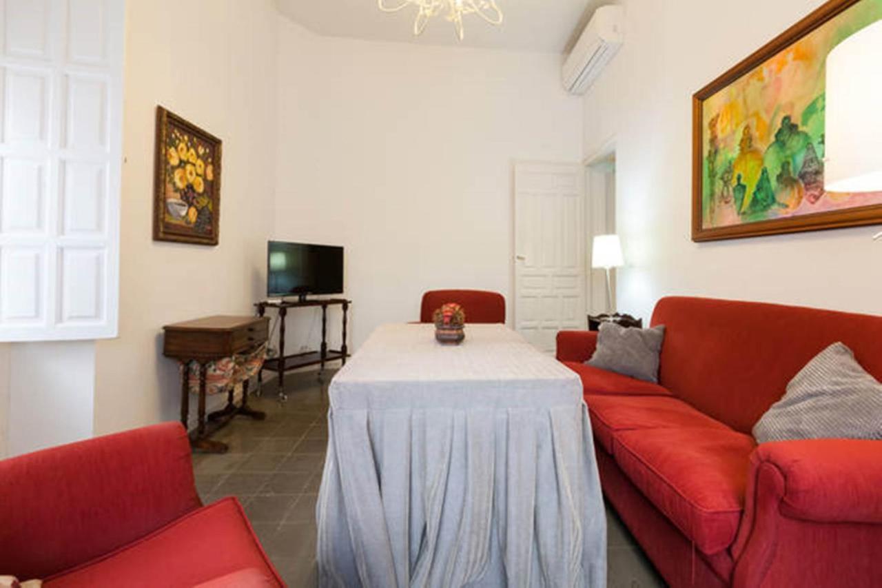 Apartamentos Rg Arenal Sevilha Quarto foto